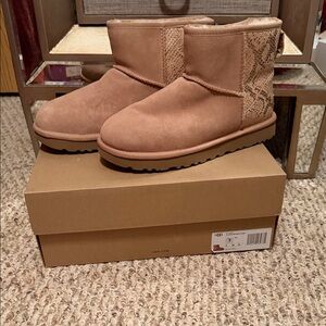 UGG Women's Brown Winter Boots